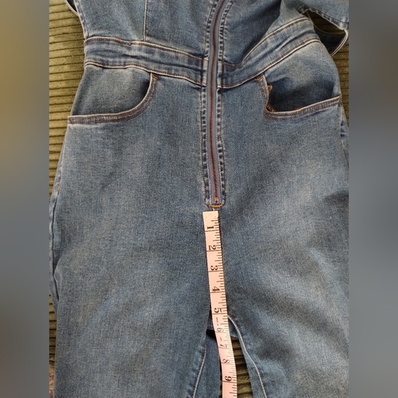 Free People We The Free Crvy 2nd Ave One Piece Jumpsuit Curulean Denim Size 4 - Picture 9 of 11